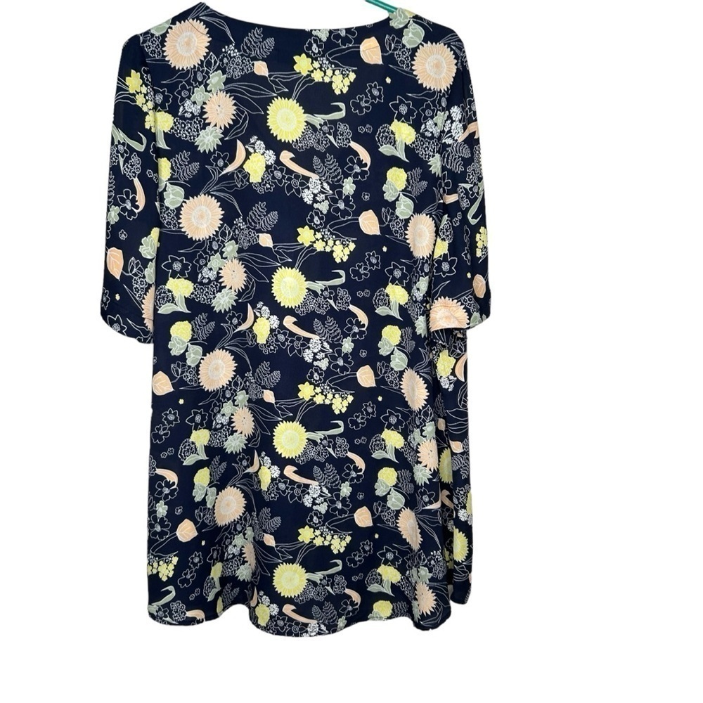 ModCloth Womens 2X Floral Short Sleeve Button Down Polyester V-Neck Top Blue - Picture 5 of 5